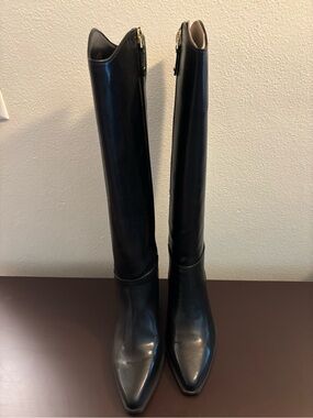 INC International Concepts Black Stacked Heel Knee High Boots
Size 5.5